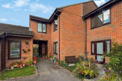 1 bedroom retirement property for sale, Betjeman Close, Pinner HA5