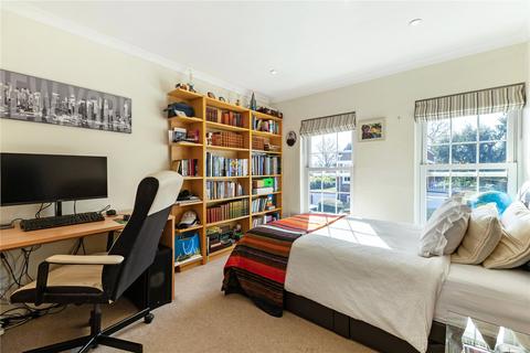 4 Broomfield Close, Ascot, SL5 0JU