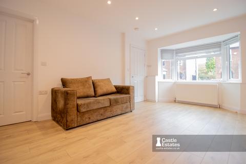 2 bedroom terraced house for sale, Highfield Road, NG7 2JE
