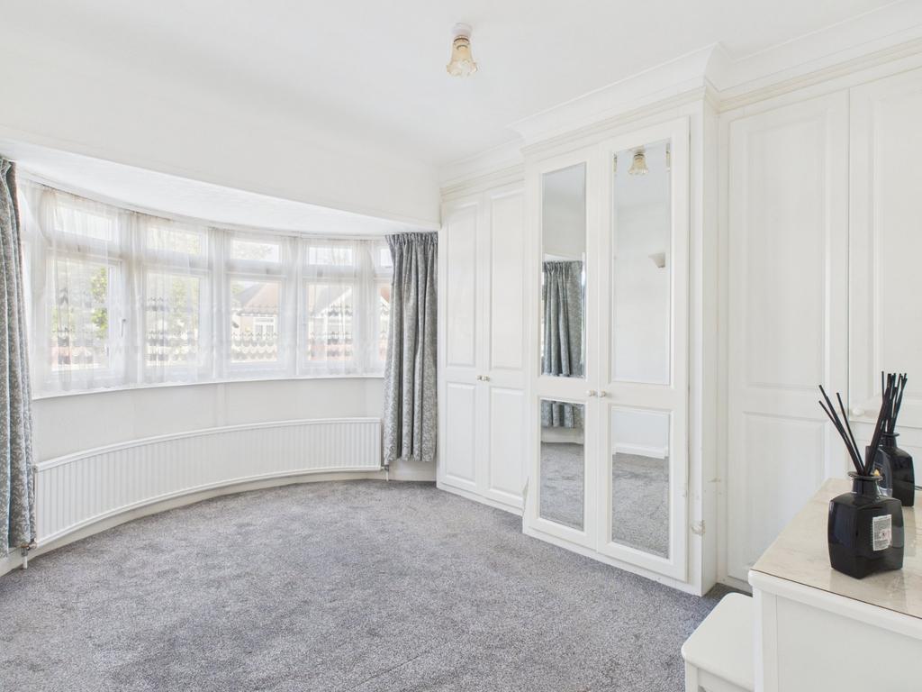House in Greater London - View 2
