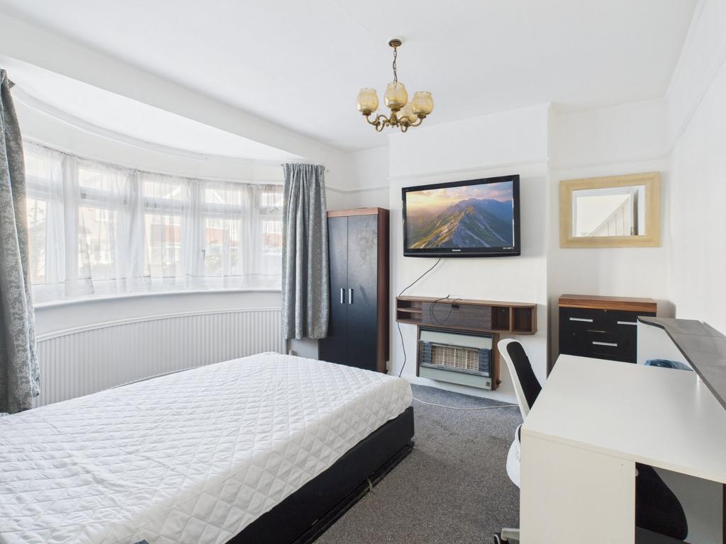 House in Greater London - More