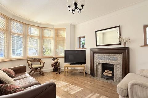 5 bedroom detached house to rent, The Ridgeway, Mill Hill, London, NW7