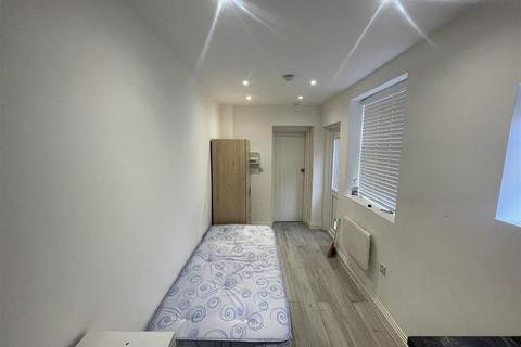 undefined, Swanfield Road, Waltham Cross