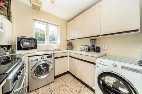 3 bedroom end of terrace house for sale, Revelon Road, London SE4