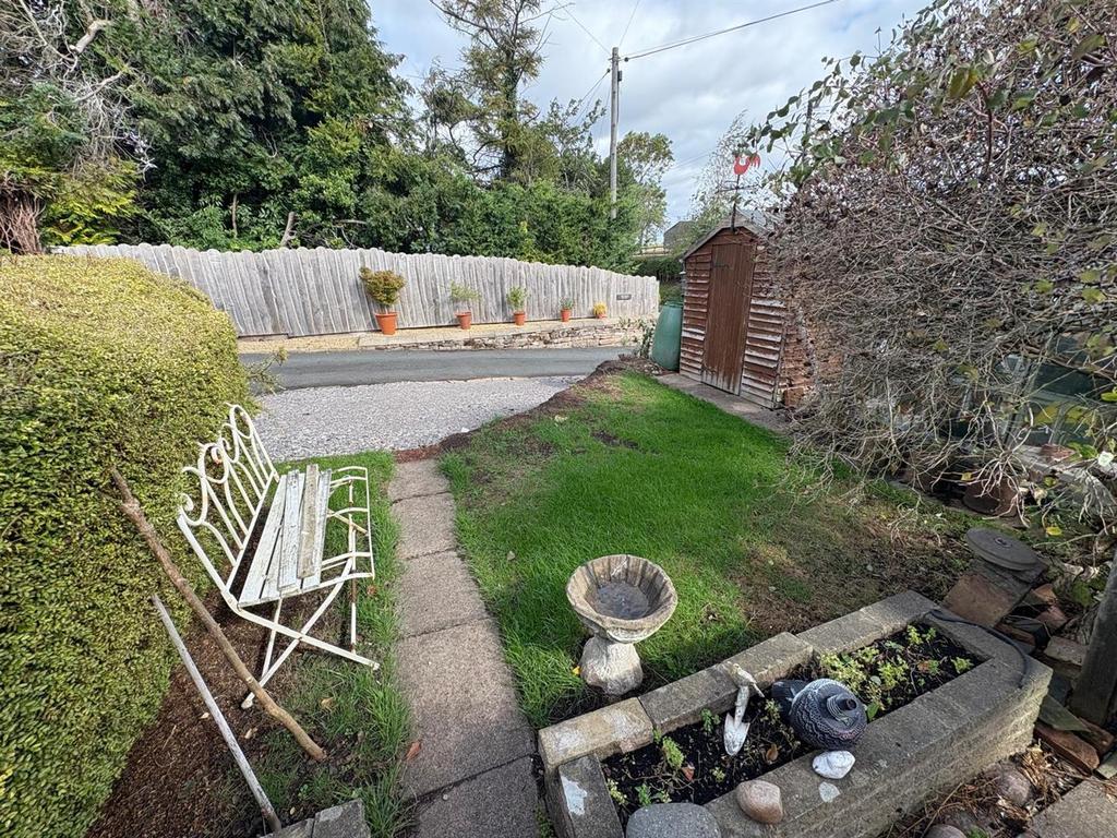 Front Garden Space