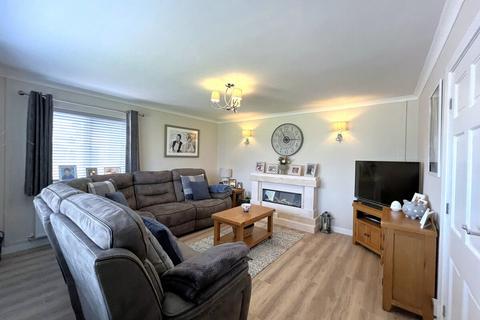 3 bedroom detached bungalow for sale, Sarn Estate, Llanfechell, Anglesey, LL68