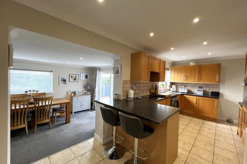 3 bedroom detached bungalow for sale, Sarn Estate, Llanfechell, Anglesey, LL68