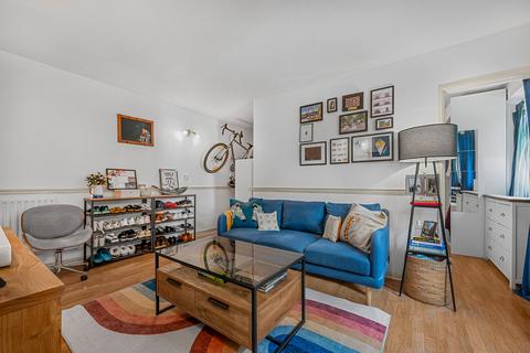 11 Thorburn Square, London, SE1 5QH