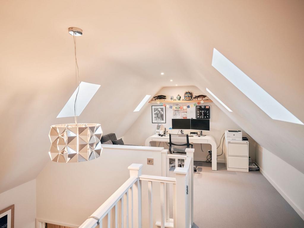 Mezzanine office/study