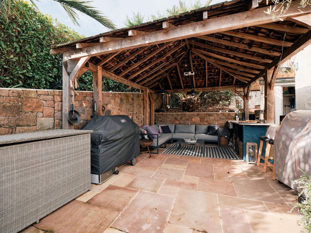 Oak framed pergola