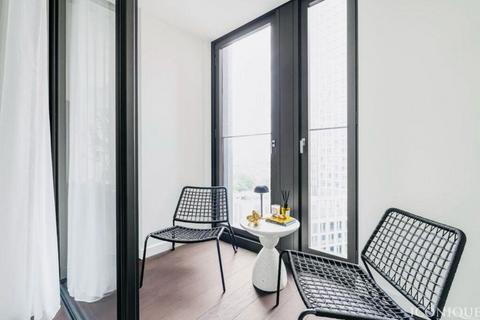1 bedroom apartment for sale, DAMAC Tower Bondway, London, SW8 1