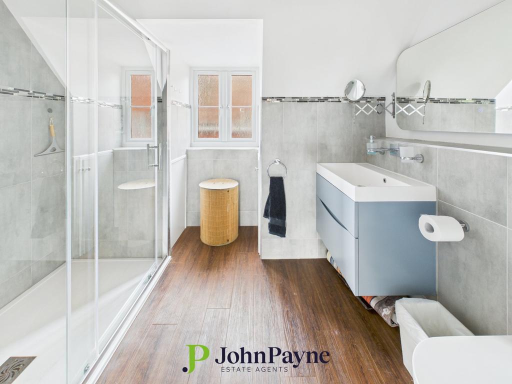 Ensuite Shower Room