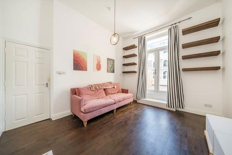2 bedroom flat for sale, Caledonian Road, London N7
