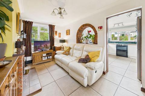 2 bedroom cottage for sale, Old Chapel Road, Freethorpe, Norwich