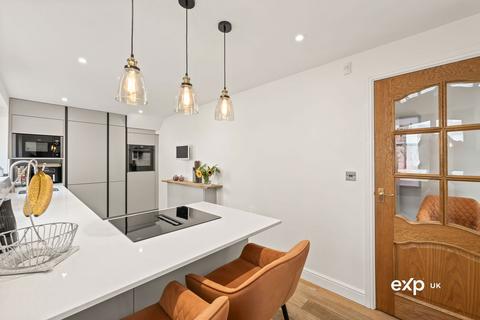 4 bedroom detached house for sale, Forest View, Mansfield NG21