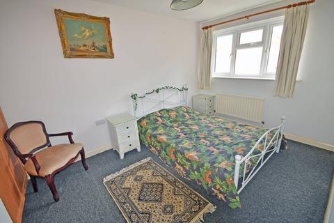 4 Addison Road, Frimley, Camberley, GU16 9BJ