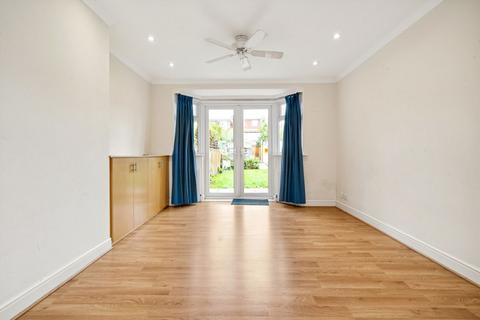 undefined, Hall Farm Drive, Twickenham TW2