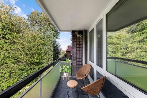 2 bedroom apartment for sale, Shepherds Hill, Highgate