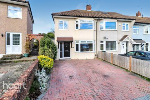 3 bedroom end of terrace house for sale, Upminster RM14