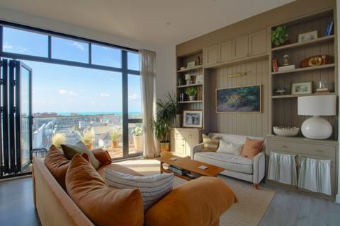 2 bedroom flat for sale, The Pinnacle Poets Corner Hove
