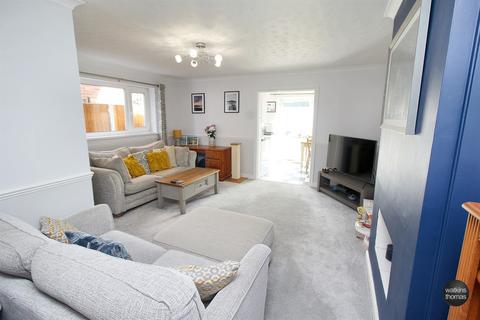 3 bedroom semi-detached house for sale, Coniston Walk, Hereford, HR4