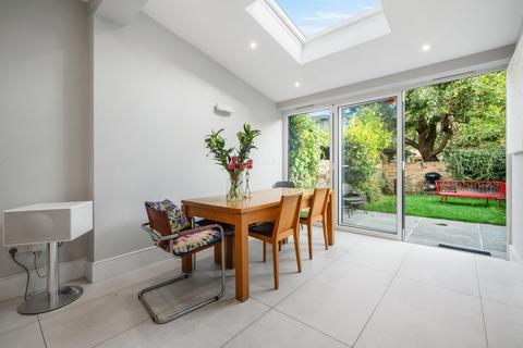 undefined, Leighton Gardens, London, NW10