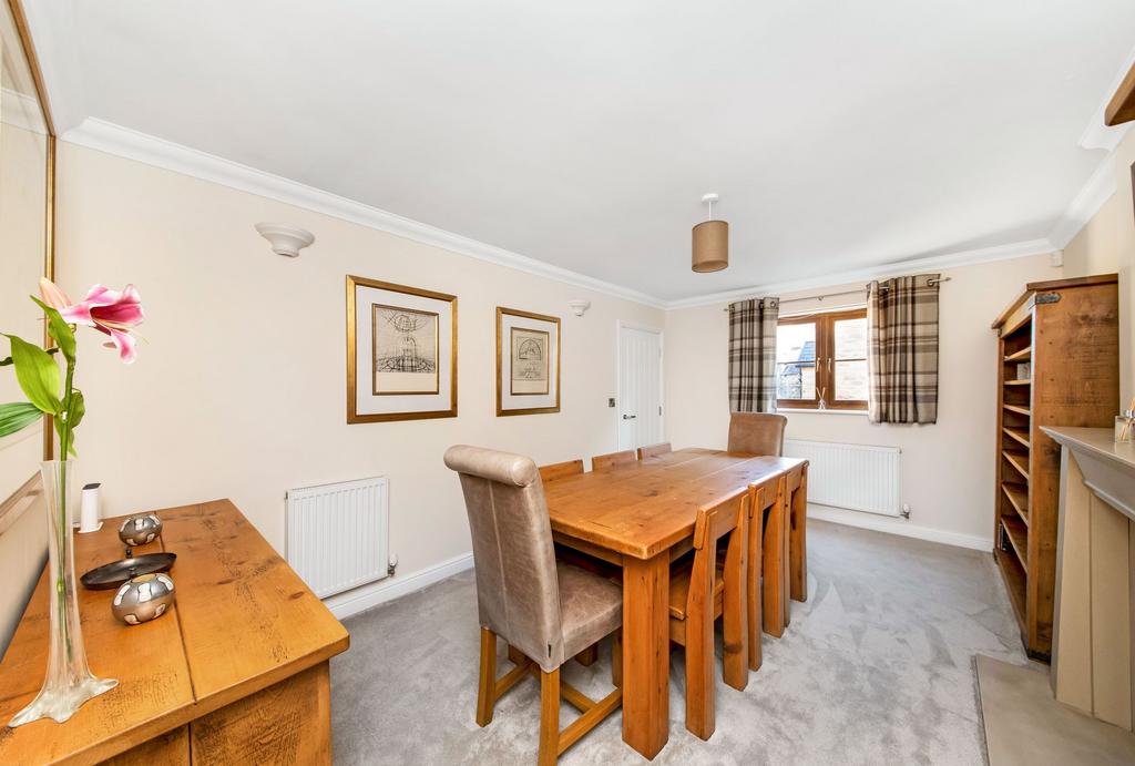 Second reception room / formal dining room