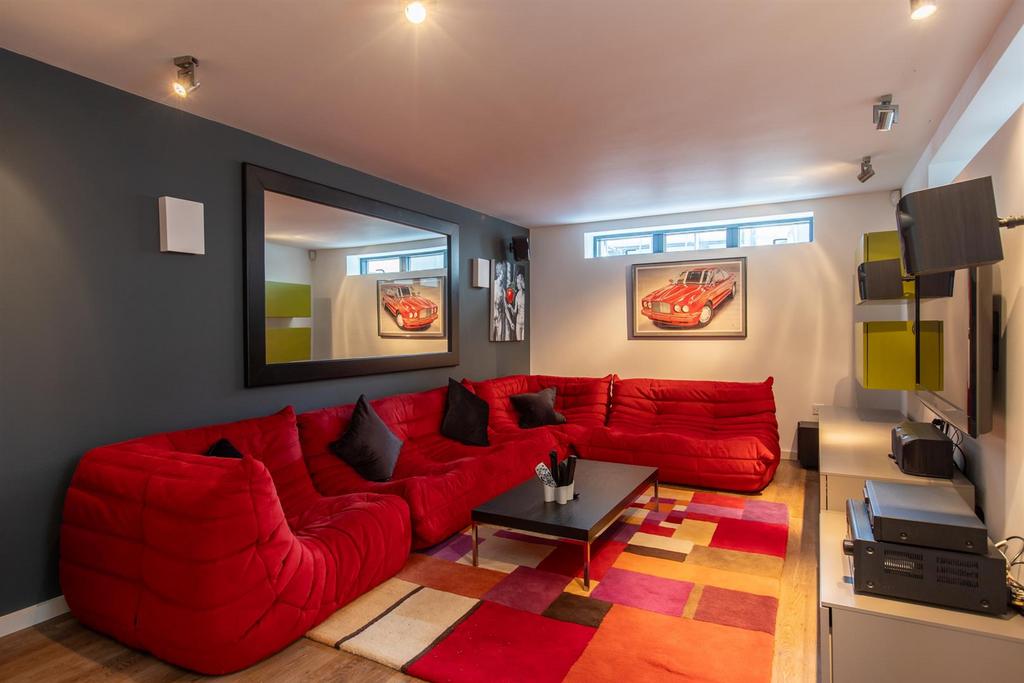 Entertainment Room