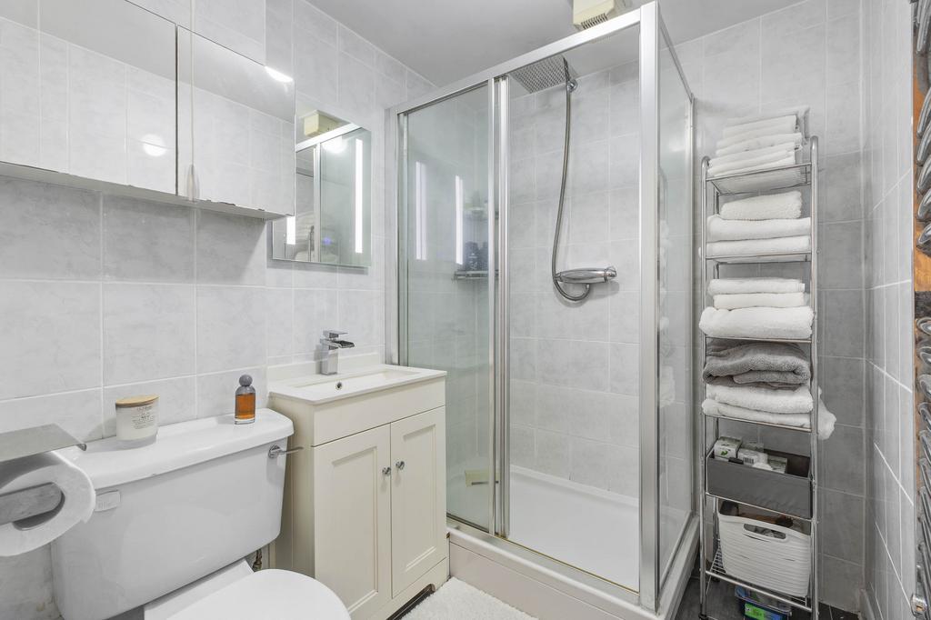 4 Alfred Davis Court, SL7 3 EA (LOW RES)-11