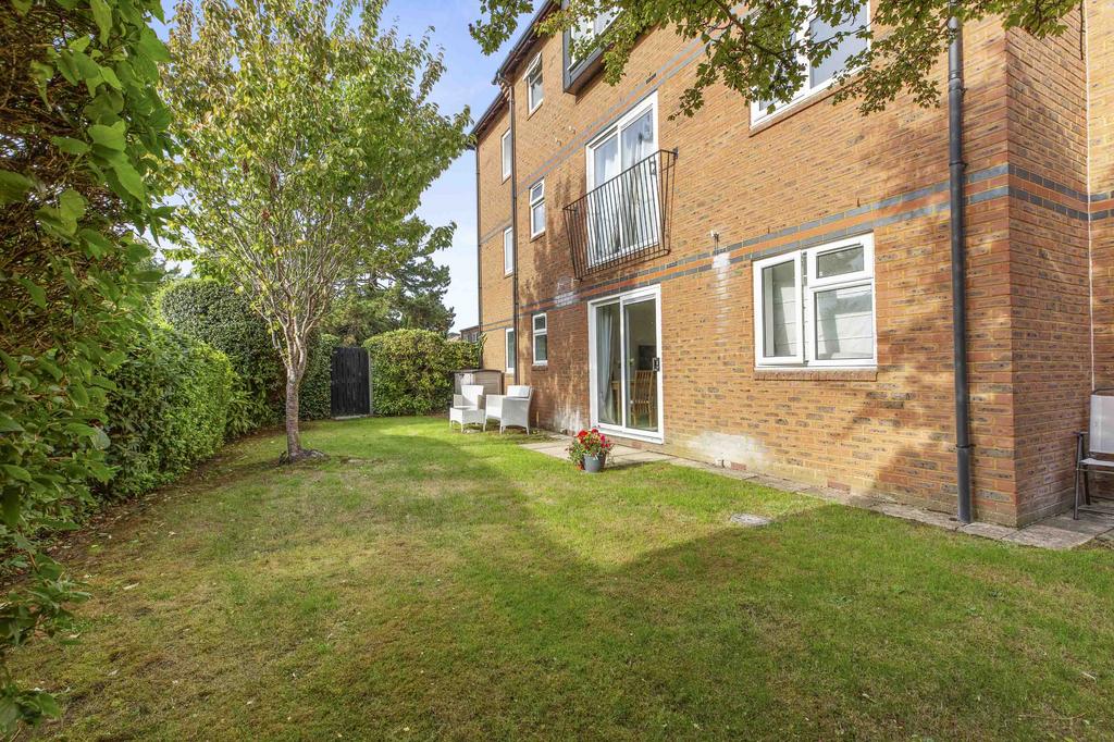4 Alfred Davis Court, SL7 3 EA (LOW RES)-5