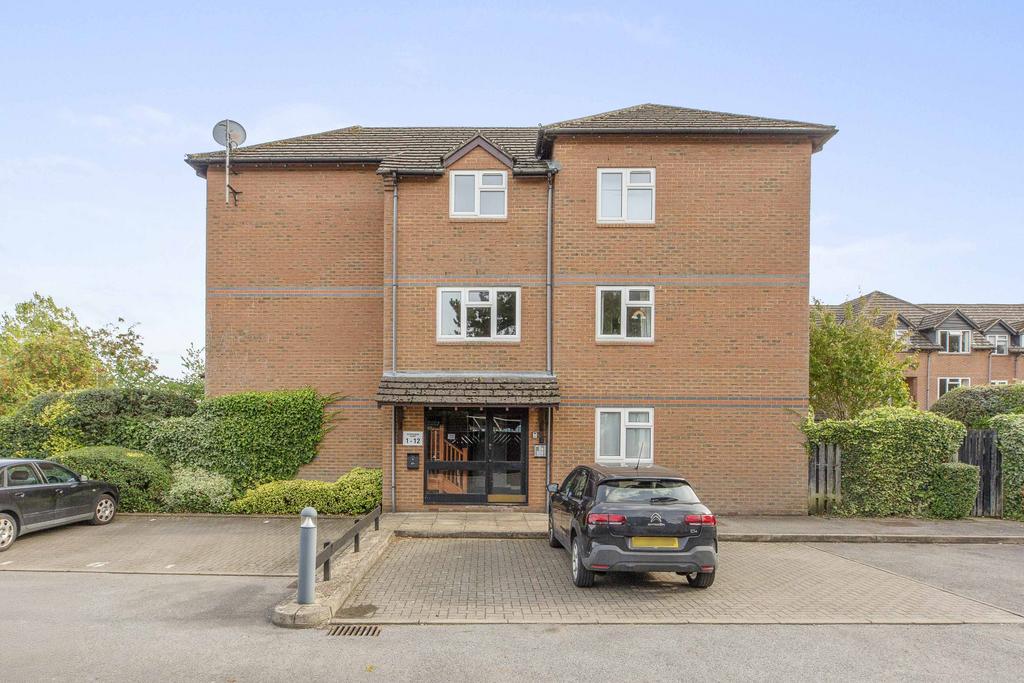 4 Alfred Davis Court, SL7 3 EA (LOW RES)-2
