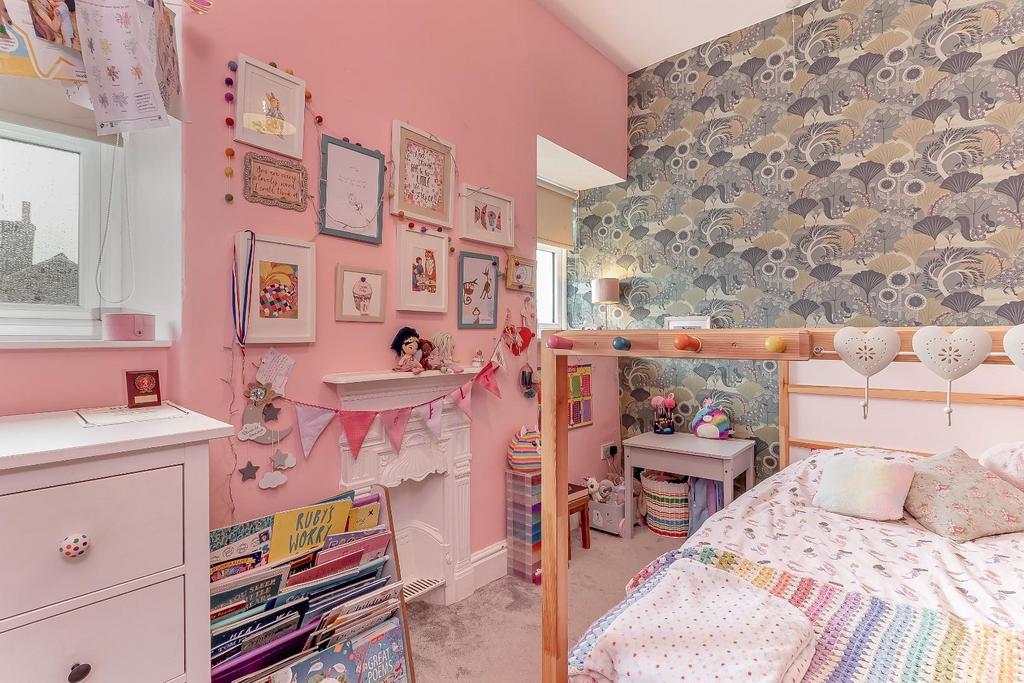 Bedroom 2-Edit.jpg
