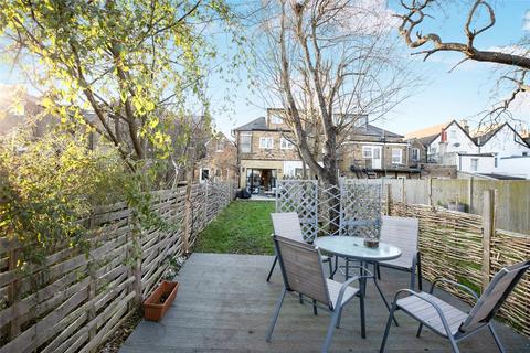 2 bedroom apartment for sale, Friern Road, London