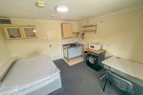 undefined, Broadway, Pontypridd CF37