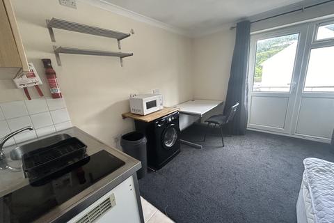 undefined, Broadway, Pontypridd CF37