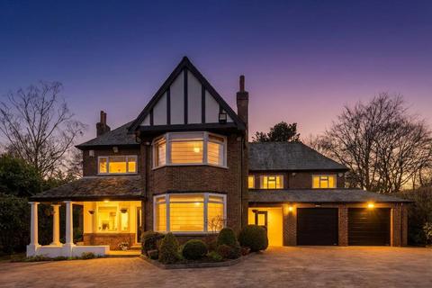 6 bedroom detached house for sale, Sandmoor Avenue, Leeds LS17