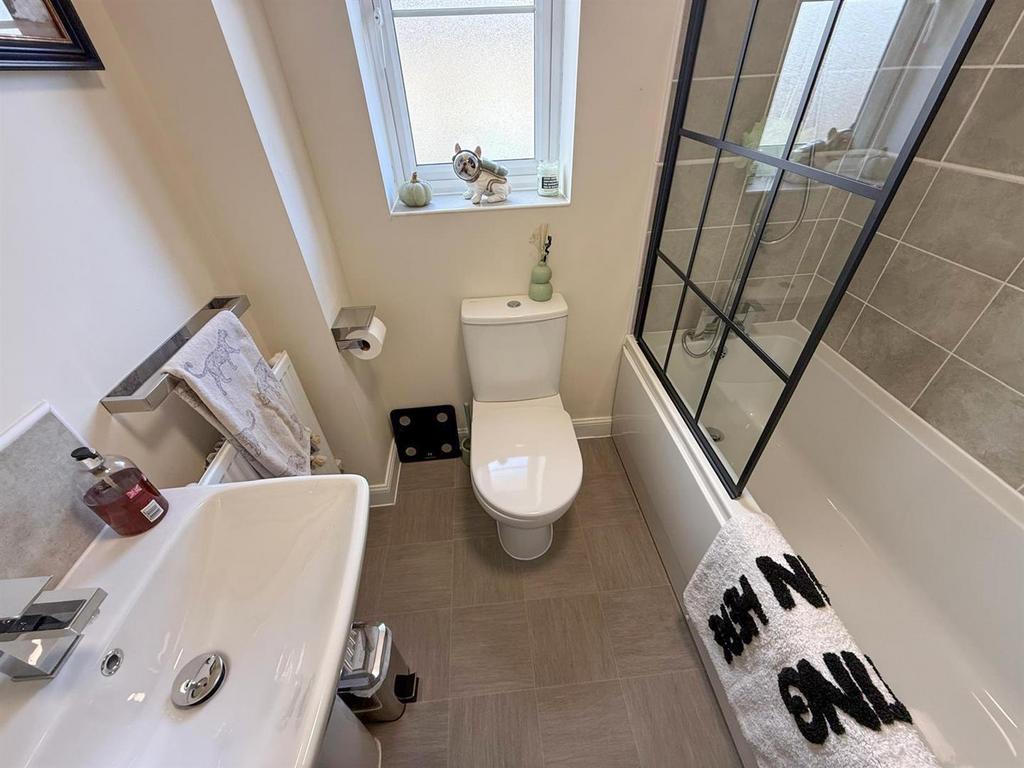 3 bed semi, Silsden