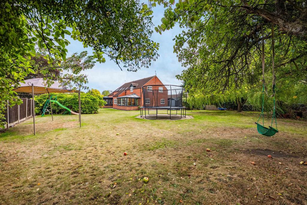 Tinkers Lodge-08.jpg