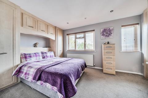 undefined, Ashburnham Close, Freshbrook, Swindon, SN5 8RA