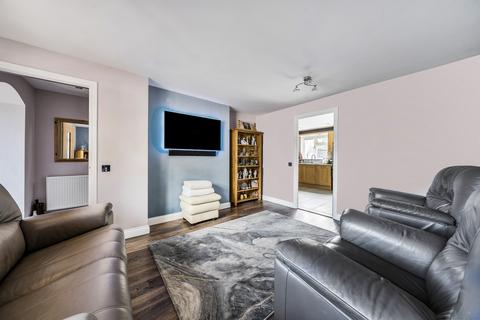 undefined, Ashburnham Close, Freshbrook, Swindon, SN5 8RA