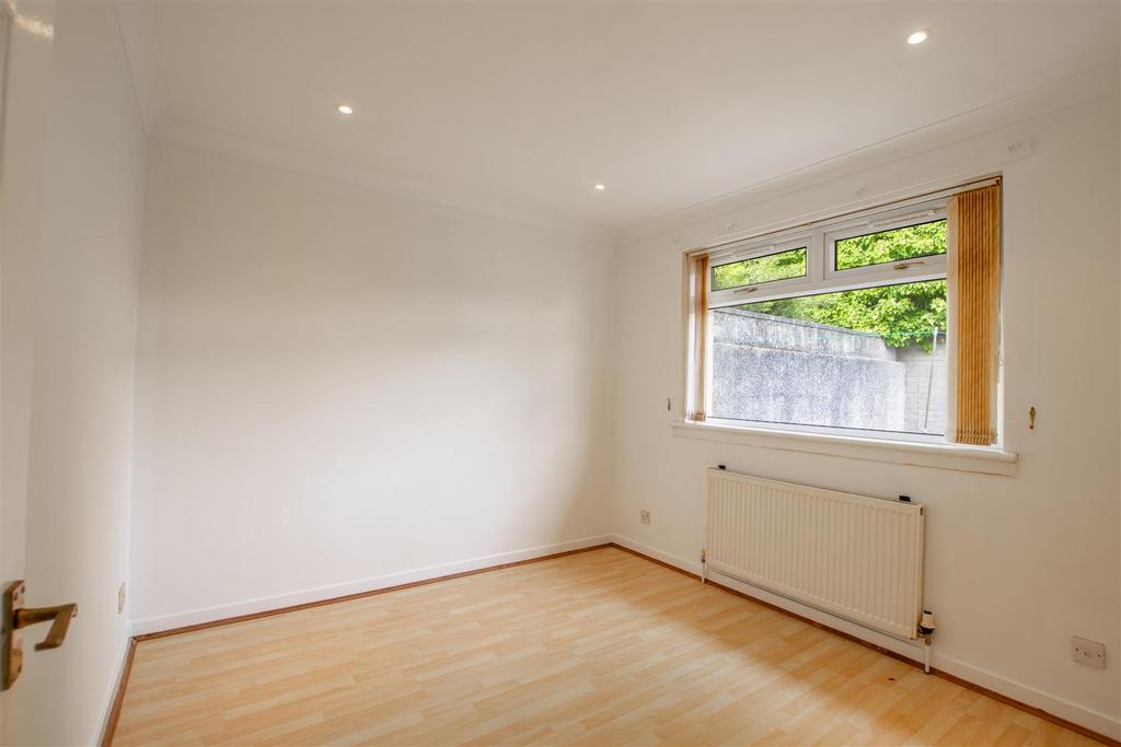 Bedroom.2.jpg