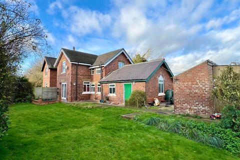 Wetherby, Carr Lane, LS22