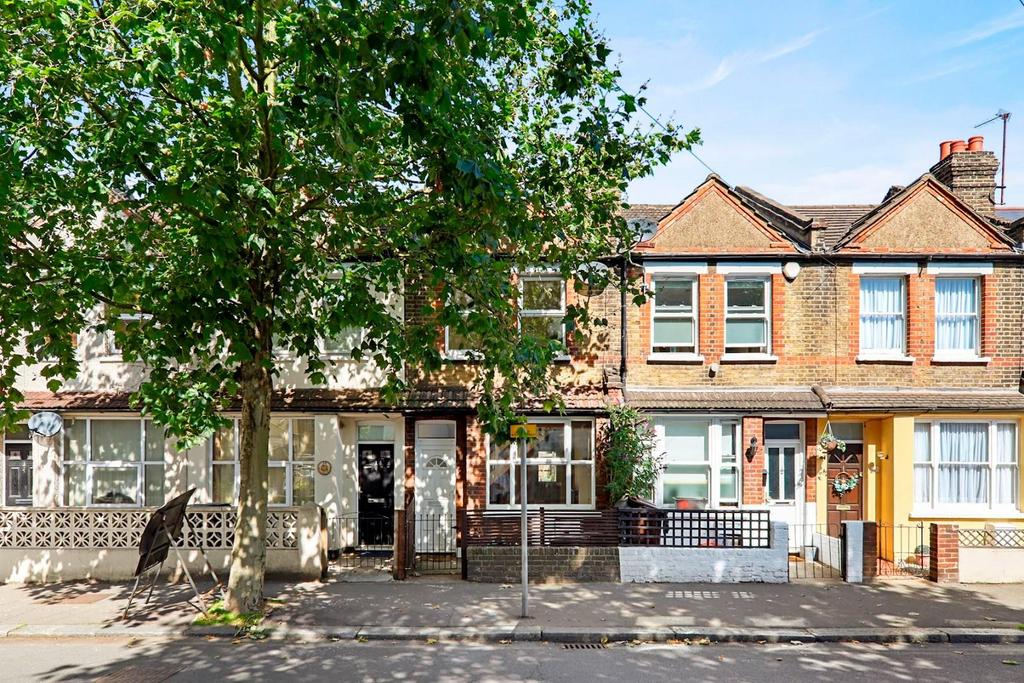 14-cf45 JHProp Wpen - 5 Provincial Terrace - 42-medi