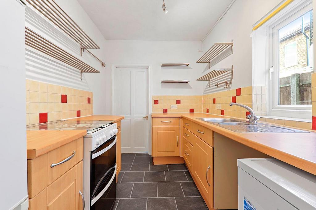 04-14f8 JHProp Wpen - 5 Provincial Terrace - 12-medi