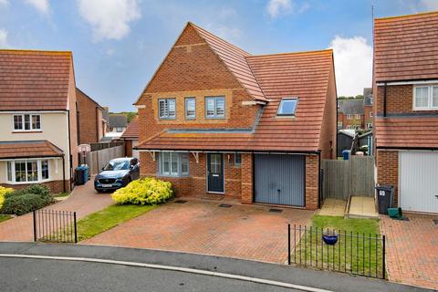 67 Arnold Drive, Corby, NN17 5FY