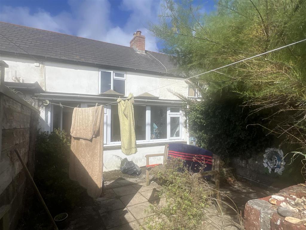 Elevations & Gardens