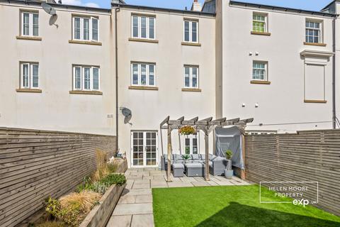 4 bedroom terraced house for sale, Hercules Road, Plymouth PL9