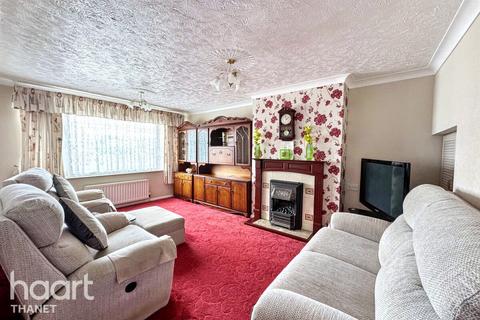 4 bedroom bungalow for sale, Kite Farm, Whitstable
