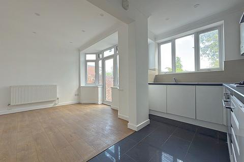 3 bedroom terraced house for sale, Hounslow, TW3