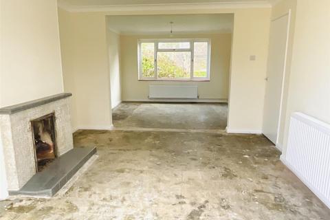 3 bedroom semi-detached house for sale, Crossways, Crawley, West Sussex